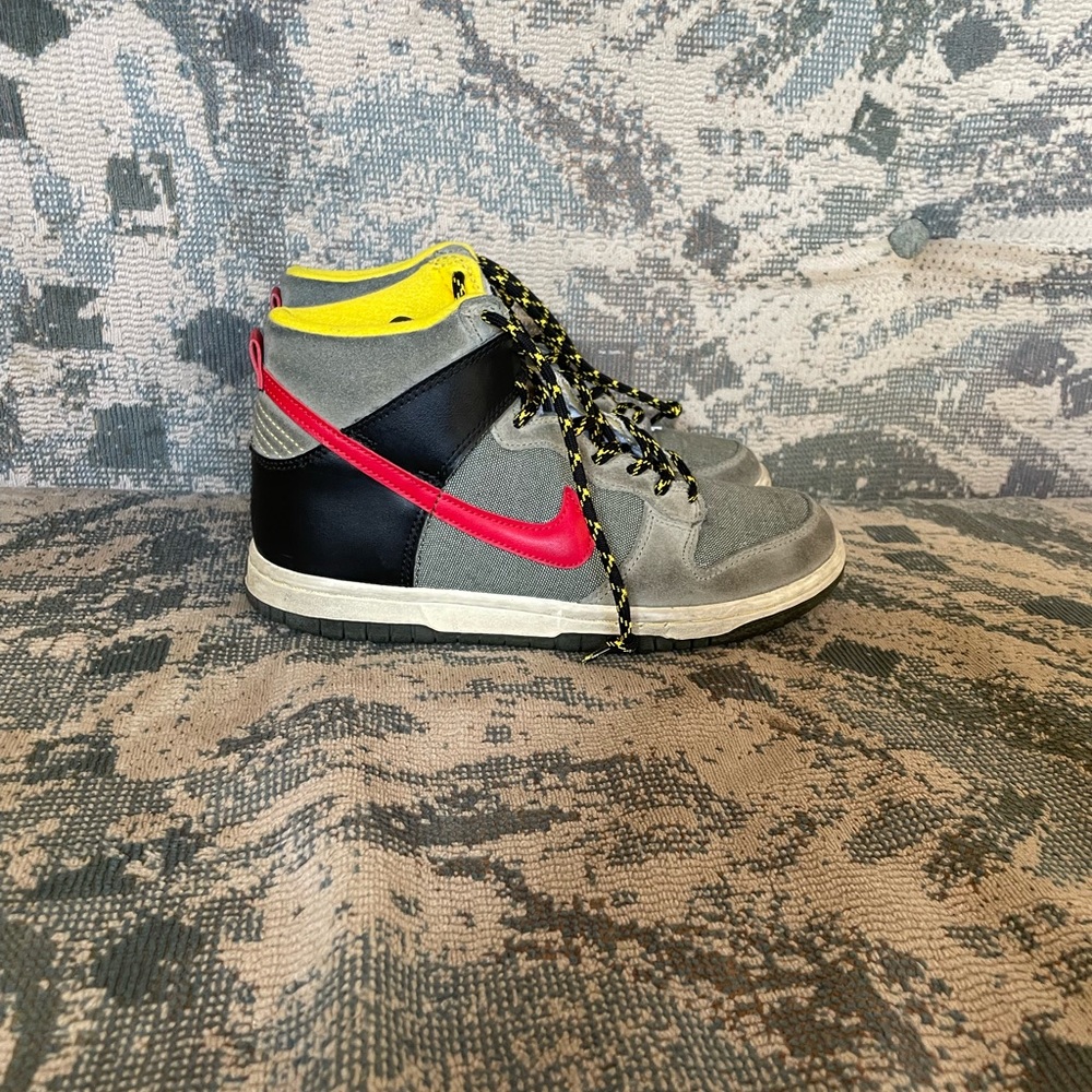 Nike Dunks 4.5 y Black Yellow grey red Athletic high top Shoes